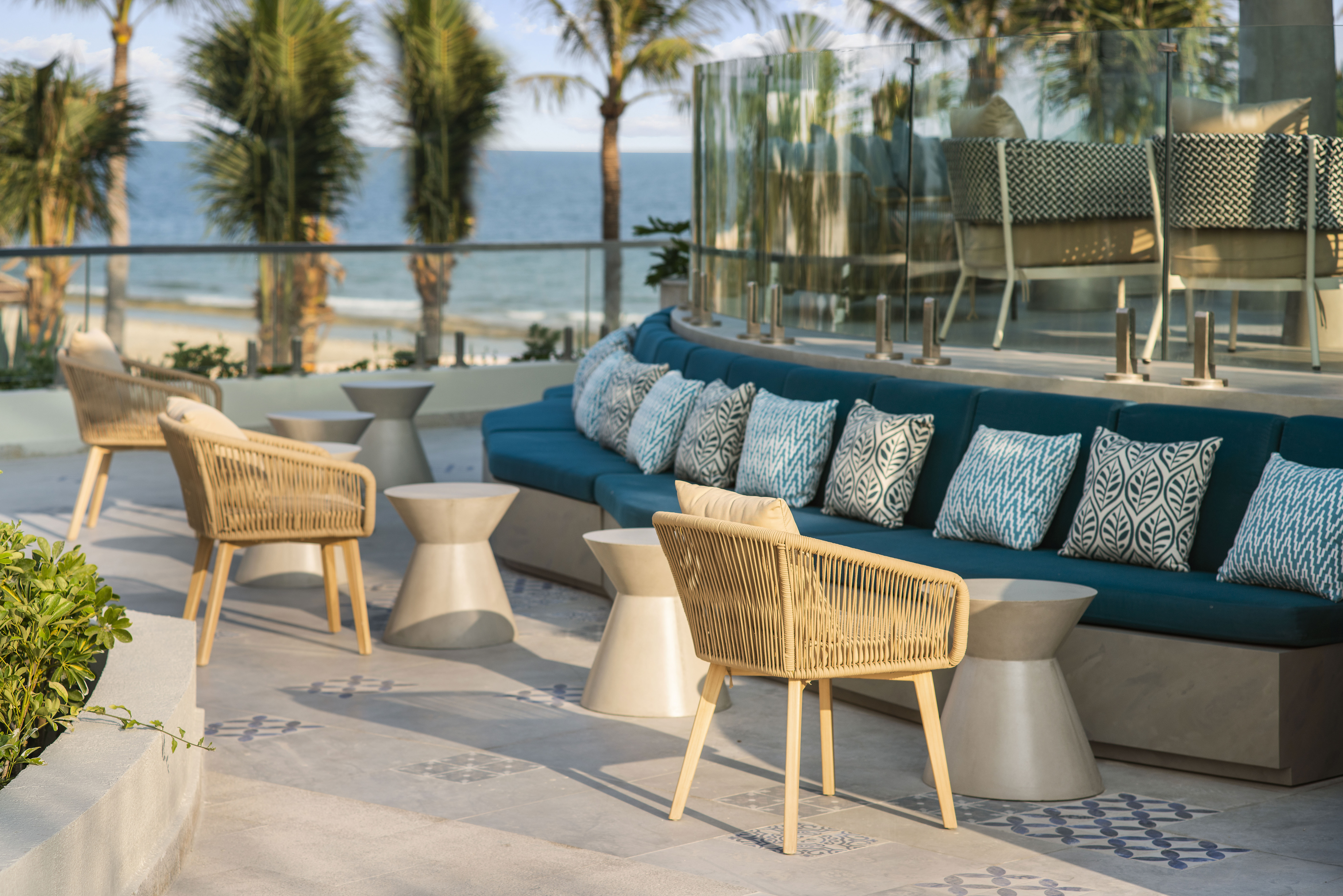 Angsana Ho tram Azura resaurant